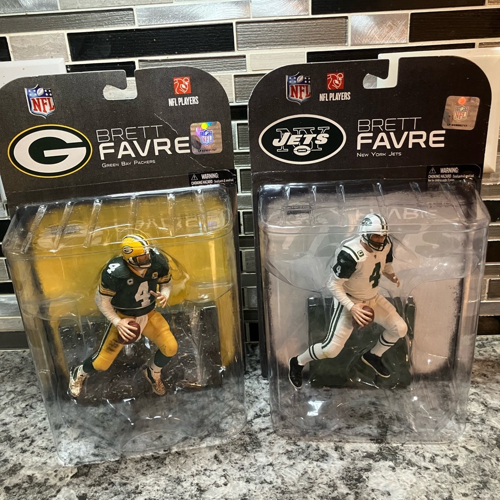 Brett Favre Green Bay Packers and New York Jets Action Figures